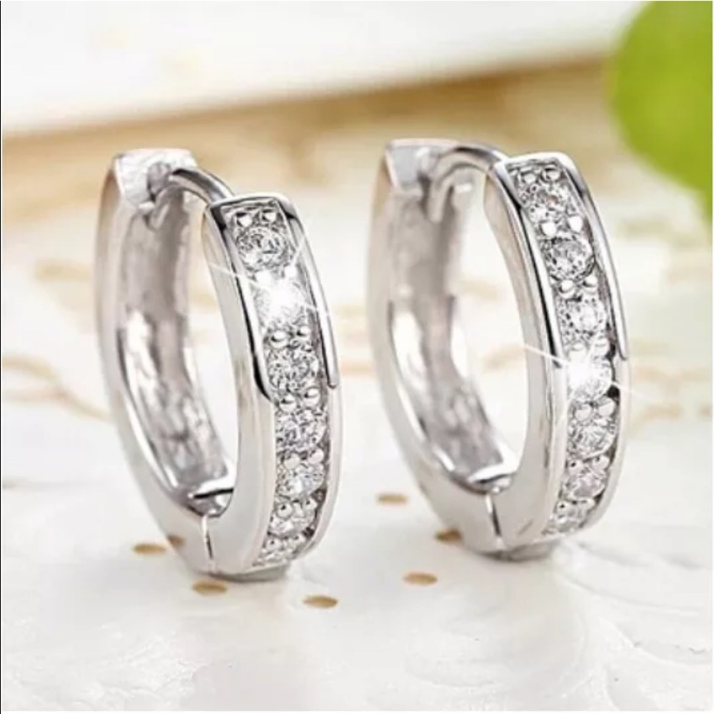 🚫SOLD🚫 Silver Round Swarovski Hoop Stud Earrings - Picture 2 of 5